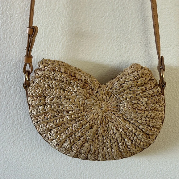 Poolside Cesi Conch Bag - Picture 4 of 9